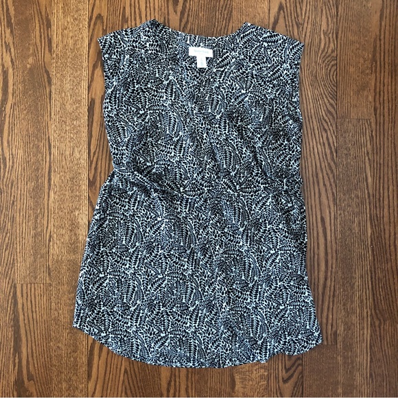 Bundle of 4 Sleeveless Maternity Blouses - Picture 6 of 11